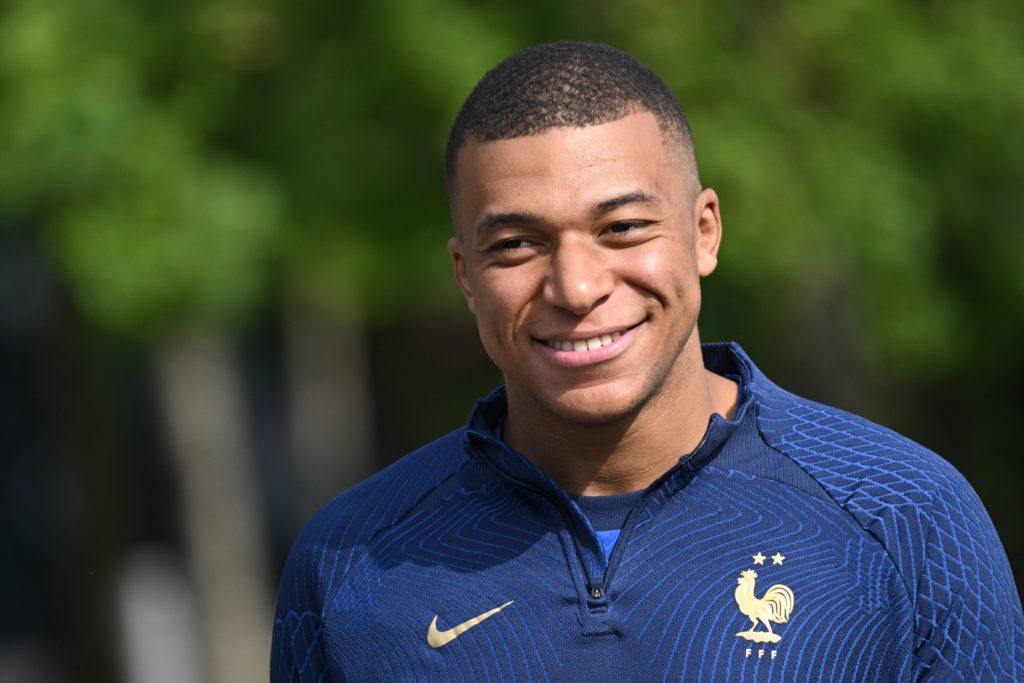 FBL-FRA-EURO-2024-QUALIFIER-TRAINING