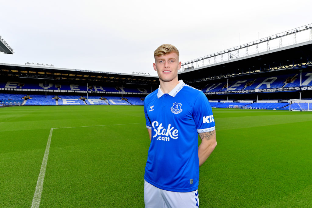 Jarrad Branthwaite Signs a New Contract at Everton