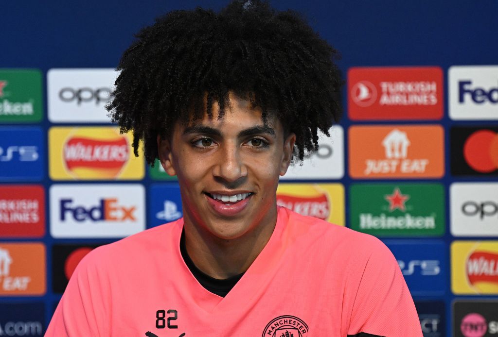 FBL-EUR-C1-MAN CITY-PRESSER
