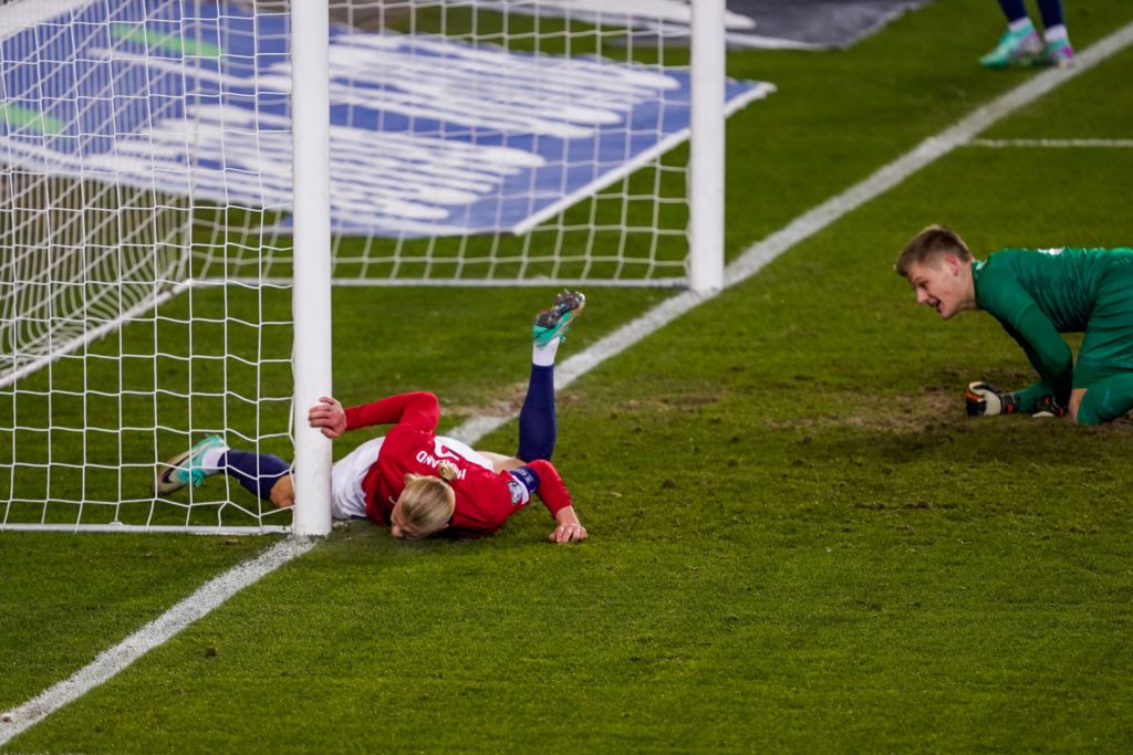 Manchester City striker Erling Haaland sustains injury whilst representing Norway against Faroe Islands