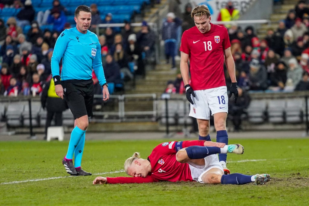 Manchester City striker Erling Haaland sustains injury whilst representing Norway against Faroe Islands