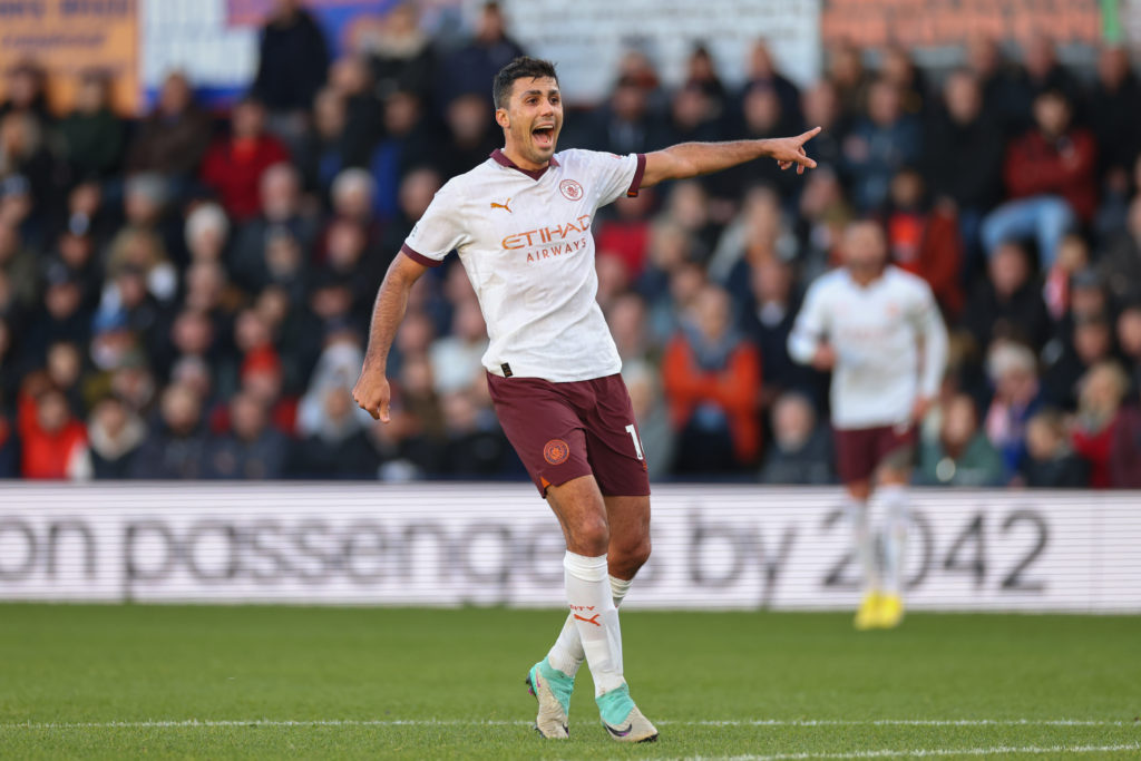 Luton Town v Manchester City - Premier League