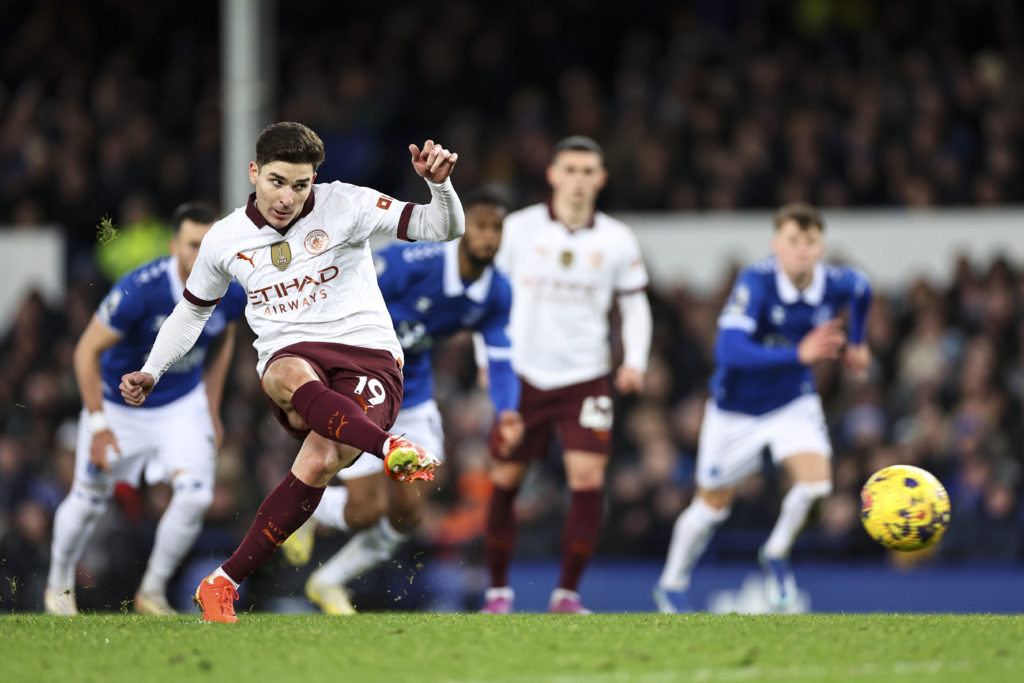 Everton FC v Manchester City - Premier League