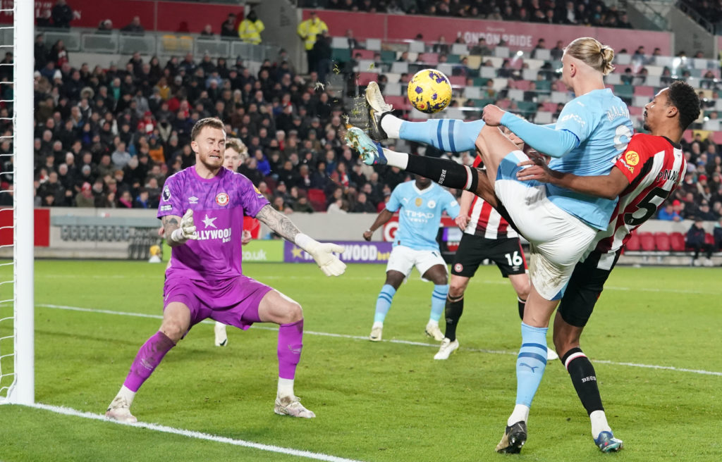 Brentford FC v Manchester City - Premier League