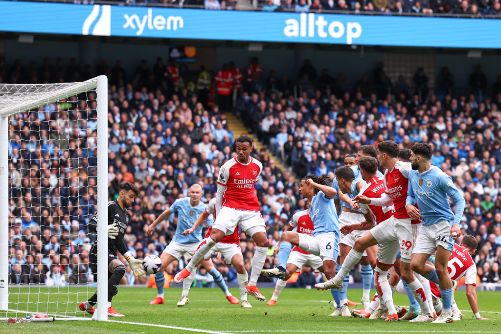 Manchester City v Arsenal FC - Premier League
