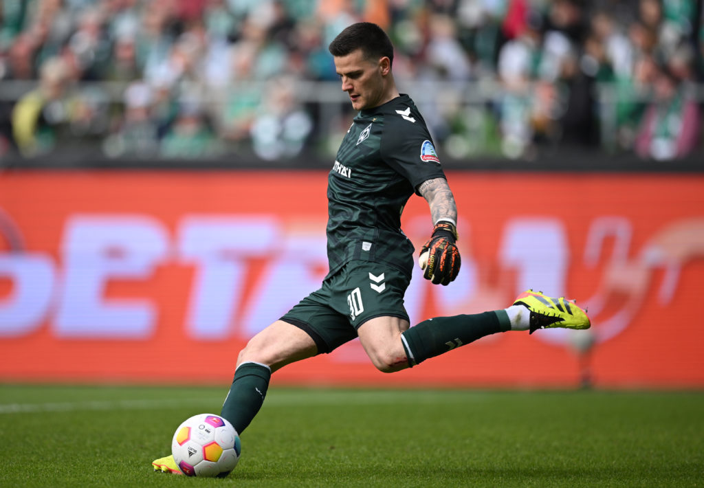 SV Werder Bremen v VfB Stuttgart - Bundesliga