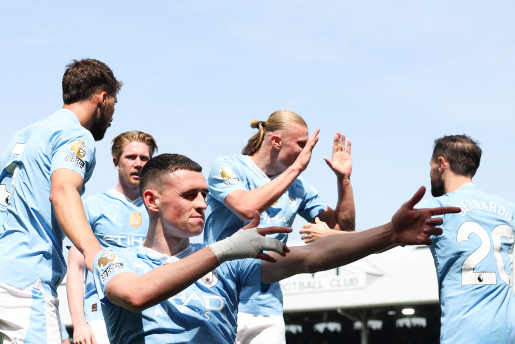TOPSHOT-FBL-ENG-PR-FULHAM-MAN CITY