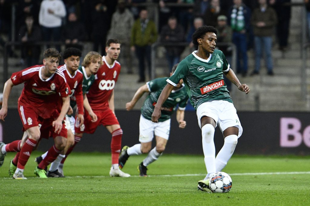 SOCCER 1B PO D10 LOMMEL SK SL16