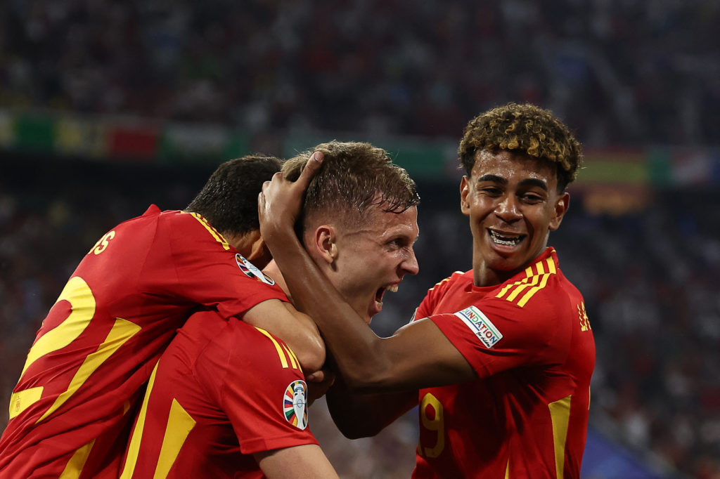 TOPSHOT-FBL-EURO-2024-MATCH49-ESP-FRA