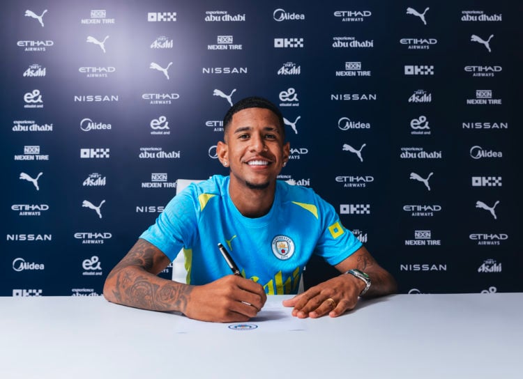 Savinho is announce as a City player.