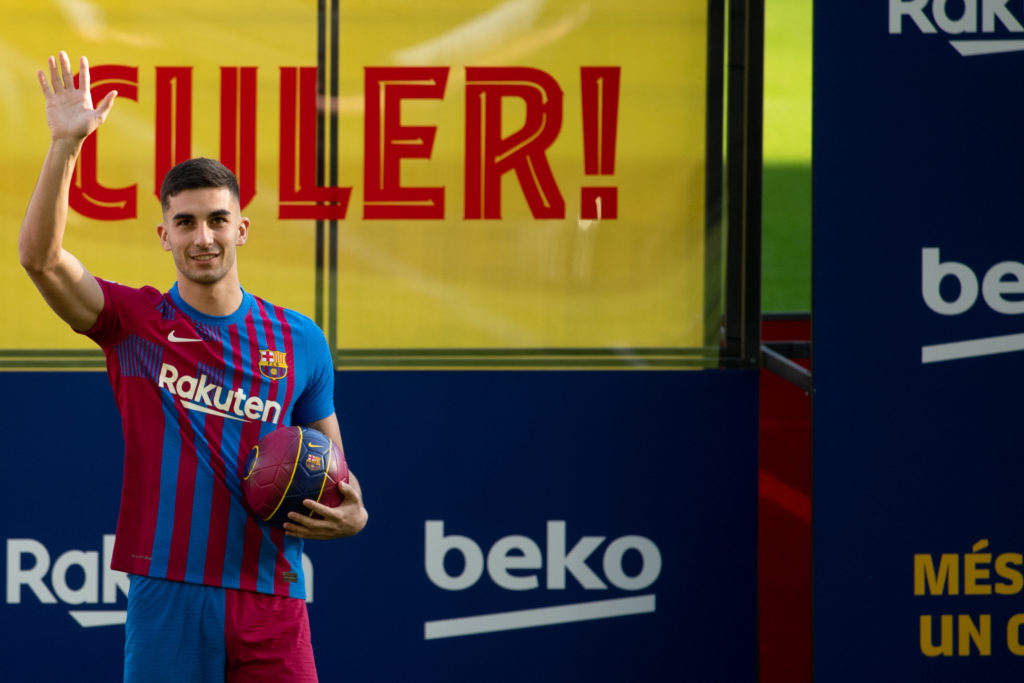 Barcelona's new Spanish midfielder Ferran Torres