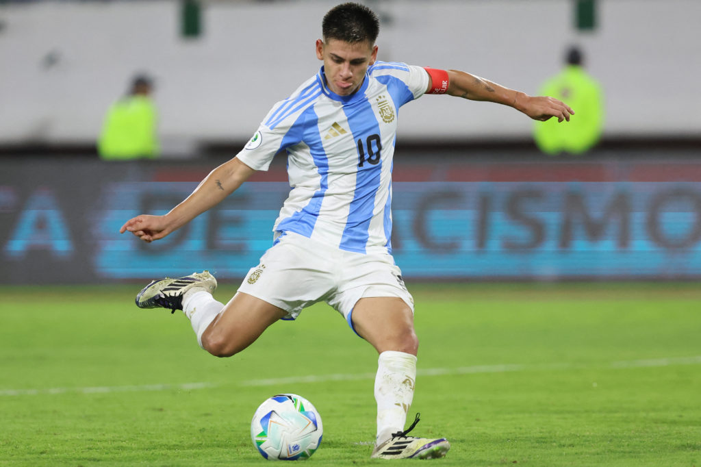 FBL-SOUTHAM-U20-URU-ARG