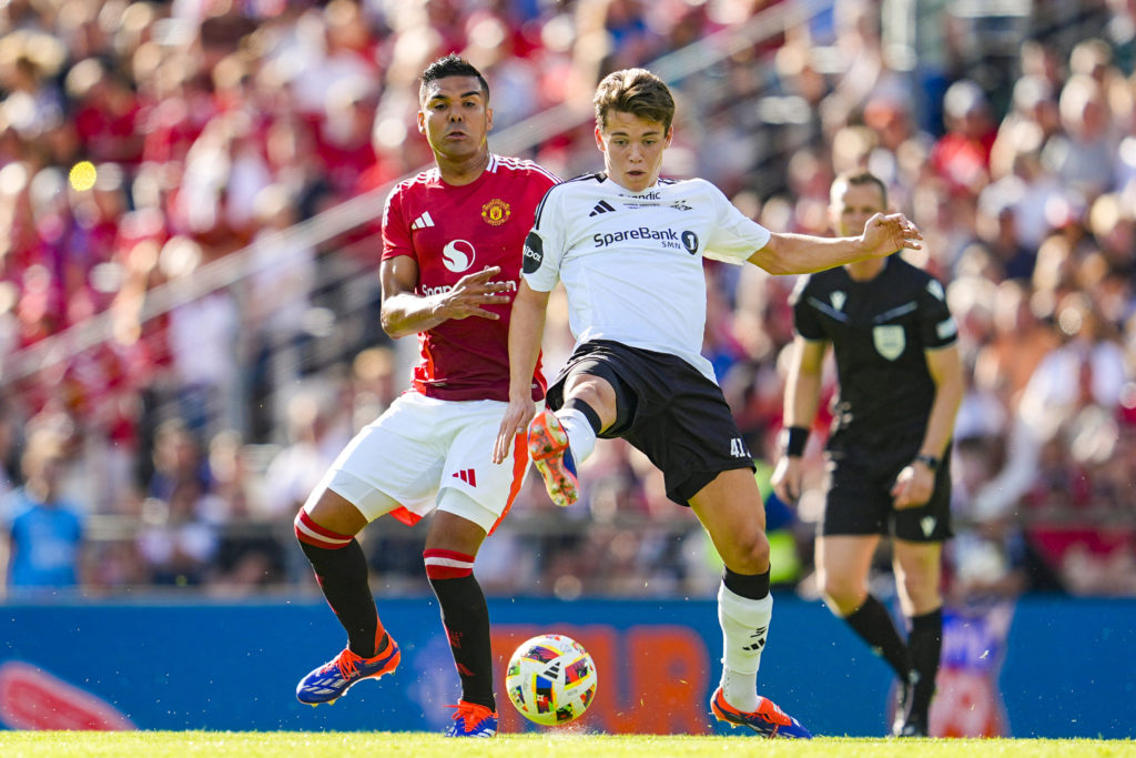 Sverre Nypan and Casemiro contesting for the ball during Rosenborg vs Manchester United