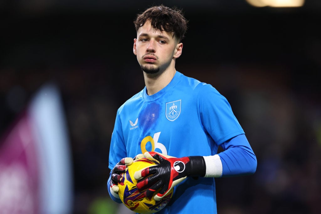 James Trafford holding the ball during Burnley vs Leeds United