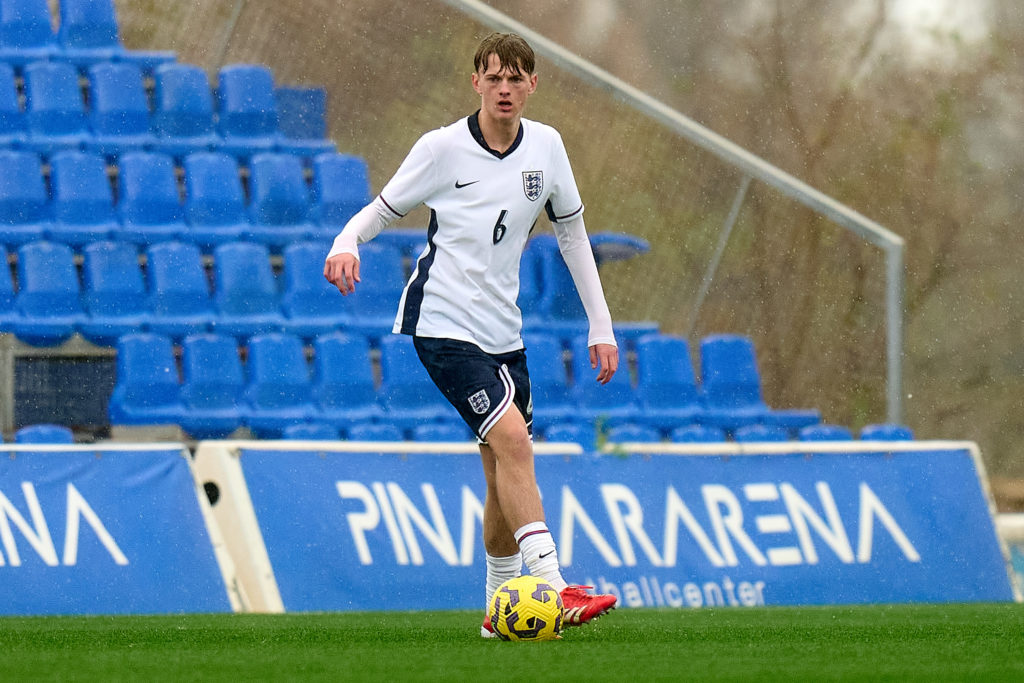 Freddie Lawrie of England controls the ball during the UEFA Men's U16 Development Tournament match between England and France at Pinatar Arena on March 05, 2025