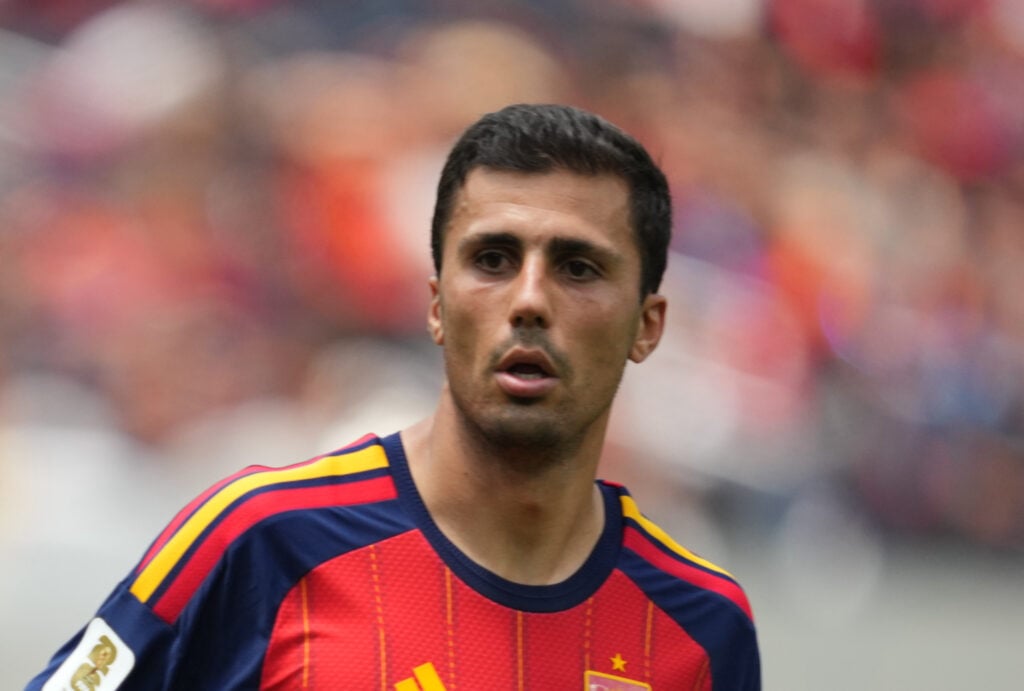 Rodri playing for Spain.