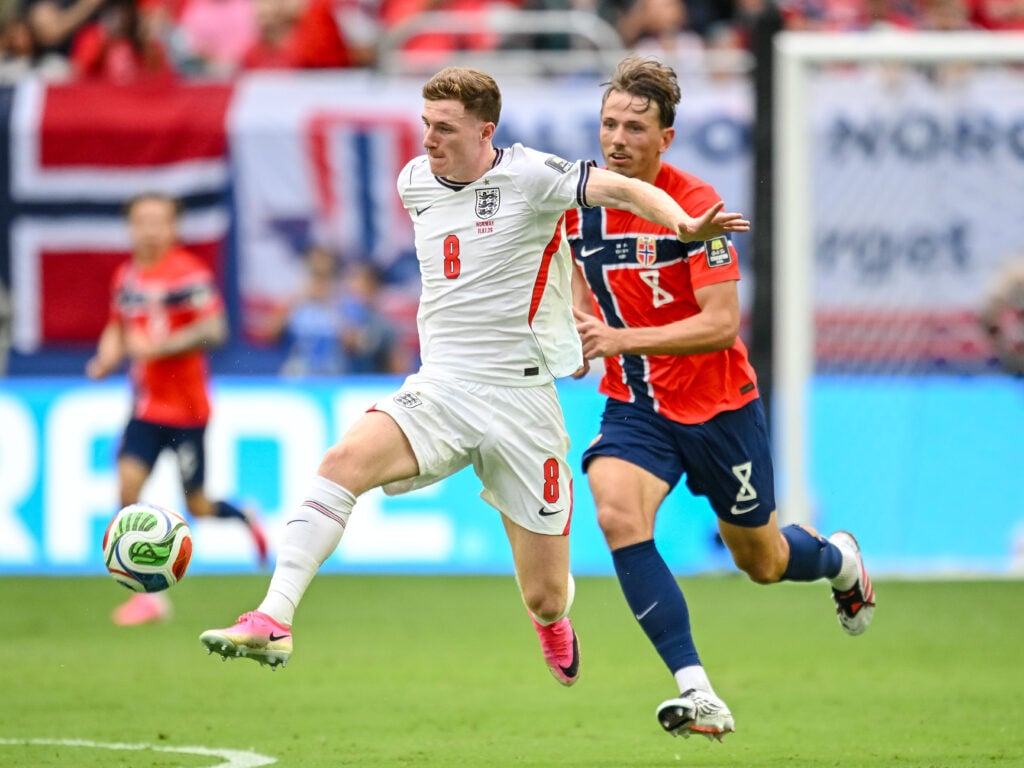 Elliot Anderson playing against Norway.